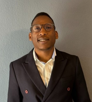 Mandisi Dube 